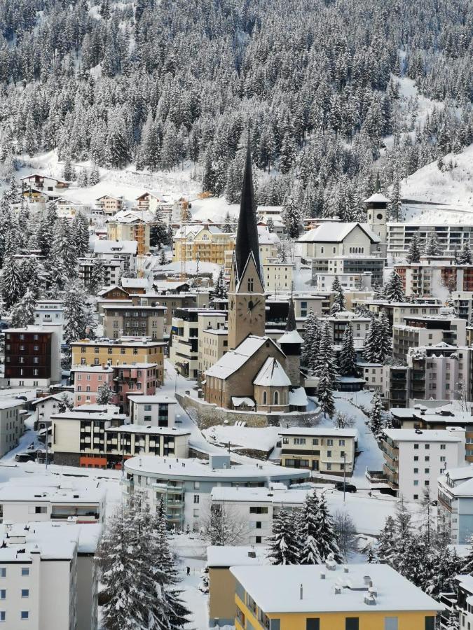 Holiday Apartment Bolgen - Close To Everything! Bolgen, Jakobshorn, Bus Stop, Train Station, Supermarket, Ski School, Ski Rentals, Restaurants And More! Davos Exterior photo