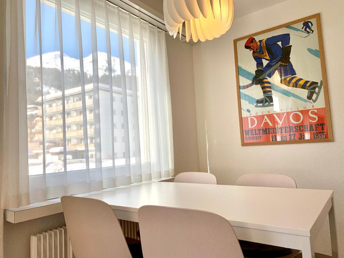 Holiday Apartment Bolgen - Close To Everything! Bolgen, Jakobshorn, Bus Stop, Train Station, Supermarket, Ski School, Ski Rentals, Restaurants And More! Davos Exterior photo