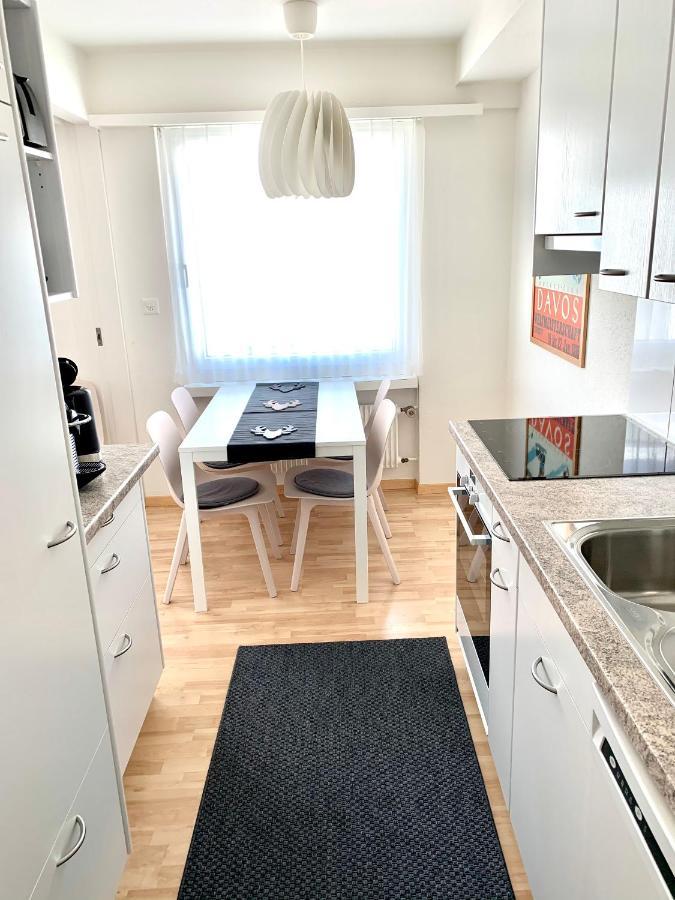 Holiday Apartment Bolgen - Close To Everything! Bolgen, Jakobshorn, Bus Stop, Train Station, Supermarket, Ski School, Ski Rentals, Restaurants And More! Davos Exterior photo