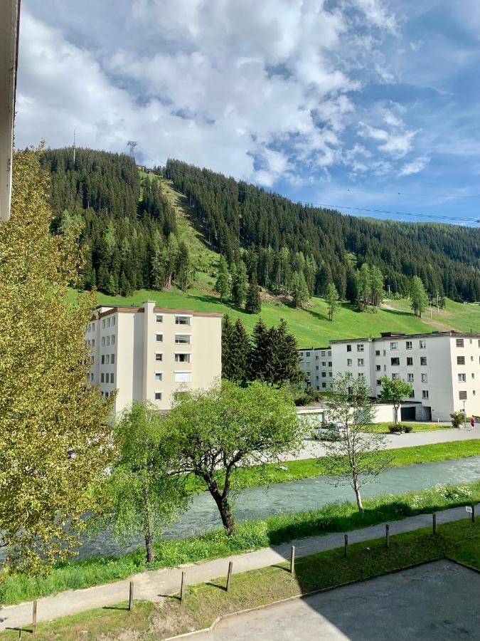 Holiday Apartment Bolgen - Close To Everything! Bolgen, Jakobshorn, Bus Stop, Train Station, Supermarket, Ski School, Ski Rentals, Restaurants And More! Davos Exterior photo
