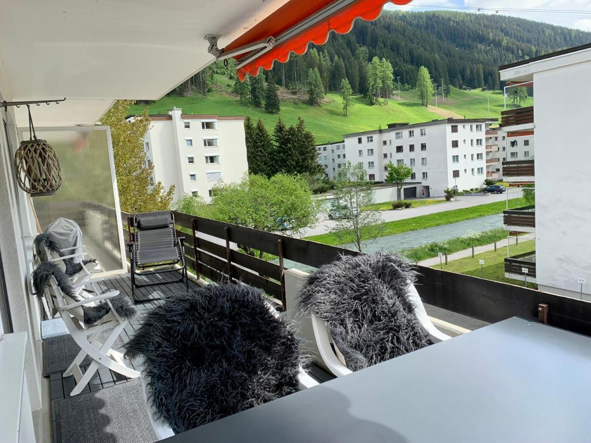Holiday Apartment Bolgen - Close To Everything! Bolgen, Jakobshorn, Bus Stop, Train Station, Supermarket, Ski School, Ski Rentals, Restaurants And More! Davos Exterior photo