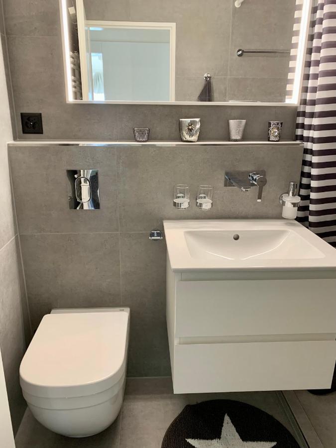 Holiday Apartment Bolgen - Close To Everything! Bolgen, Jakobshorn, Bus Stop, Train Station, Supermarket, Ski School, Ski Rentals, Restaurants And More! Davos Exterior photo