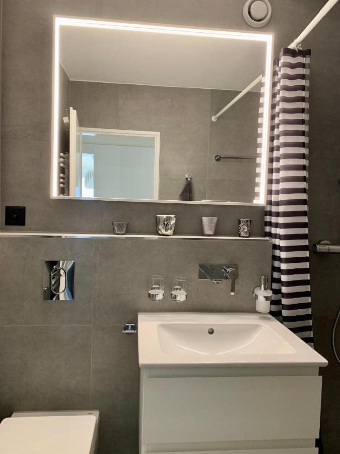 Holiday Apartment Bolgen - Close To Everything! Bolgen, Jakobshorn, Bus Stop, Train Station, Supermarket, Ski School, Ski Rentals, Restaurants And More! Davos Exterior photo
